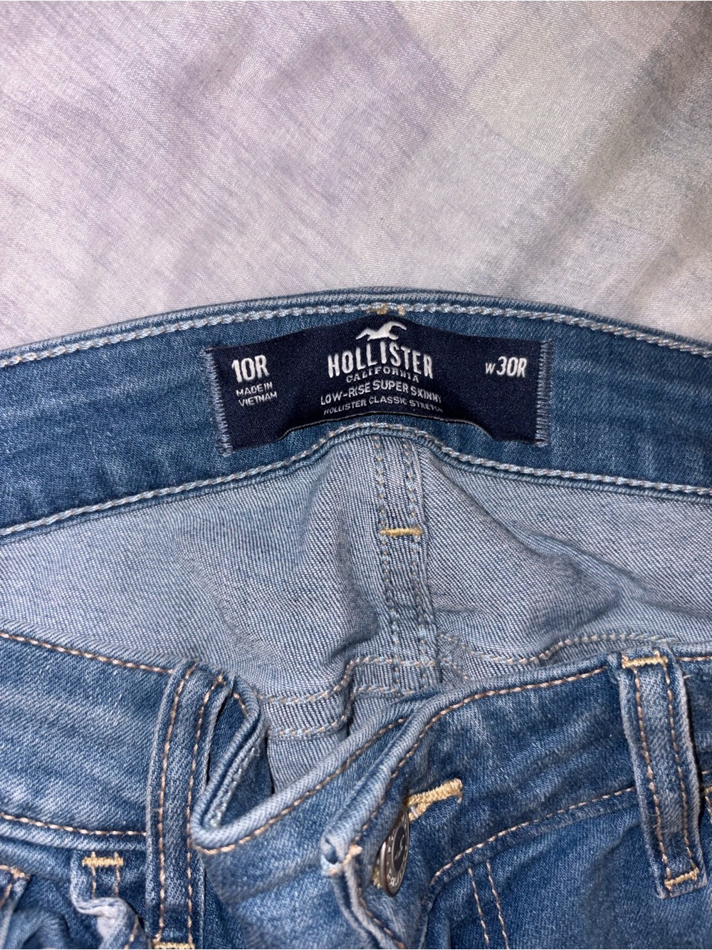 Hollister Women's Low-Rise Super Skinny Jeans in Light Denim